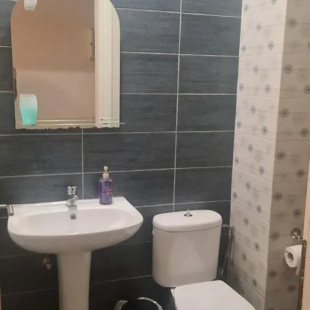 Cozy Mezonette Near City Center Near Metro Station Apartment