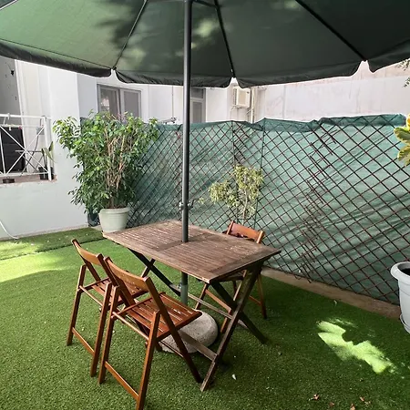 Apartment Cozy Mezonette Near City Center Near Metro Station
